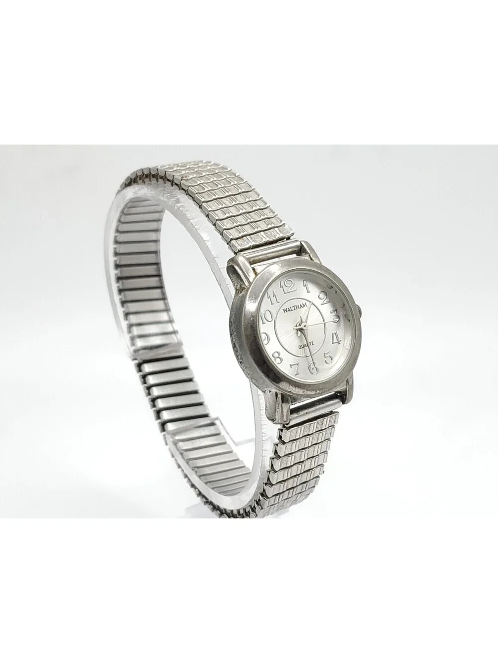 Waltham Quartz Womens Watch New Battery Silver Tone Expandable Band 24mm